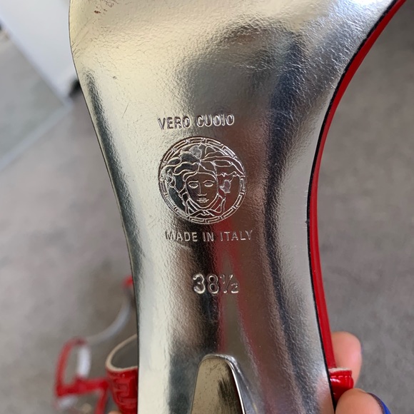 SOLD 🚫 Patent Versace sandals - Picture 6 of 6